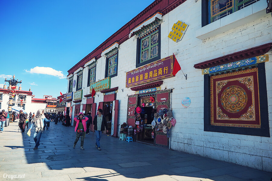 2015.12.09 | Tibet 西藏踢北去 | 尋找藏人真正的拉薩中心,被信仰力量震撼的大昭寺與舊城區 06.jpg