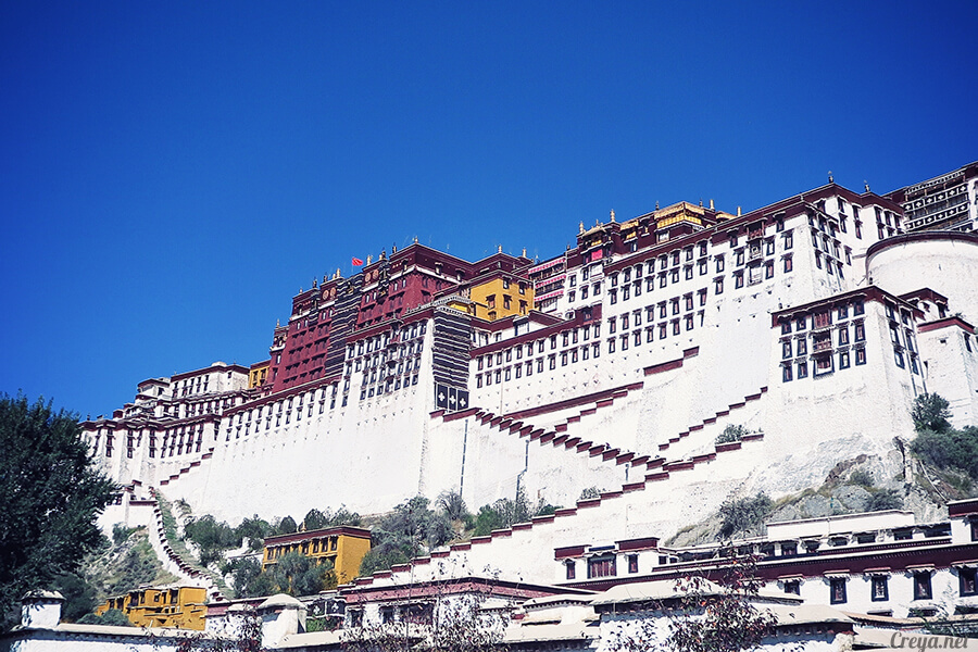 2015.12.04| Tibet 西藏踢北去 | 藏人的精神殿堂布達拉宮,但或許不只我們高山反應沒精神… 01.jpg