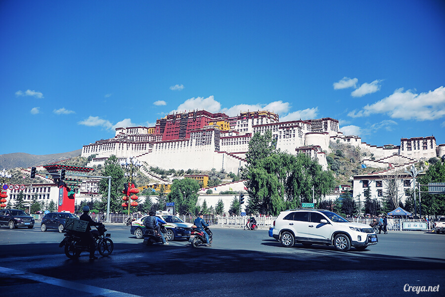 2015.12.04| Tibet 西藏踢北去 | 藏人的精神殿堂布達拉宮,但或許不只我們高山反應沒精神…04.jpg