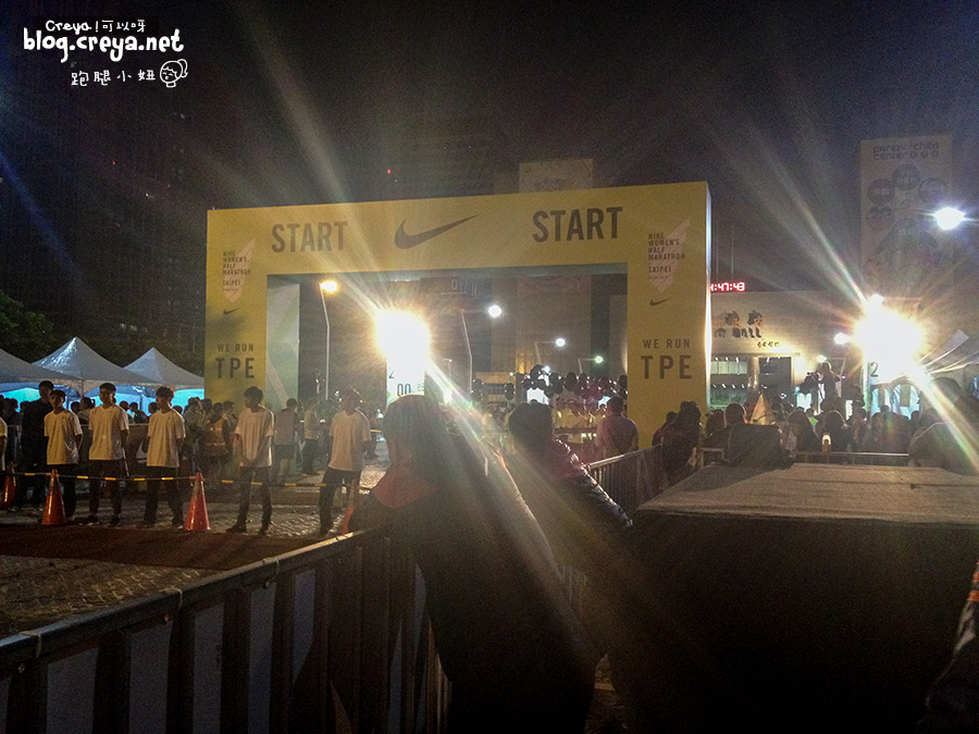 2015.6.22 | 跑腿小妞| 那一年我昏倒的 2015 NIKE #WERUNTPE 女生半馬 女子 WE RUN TPE Taipei 賽事 08